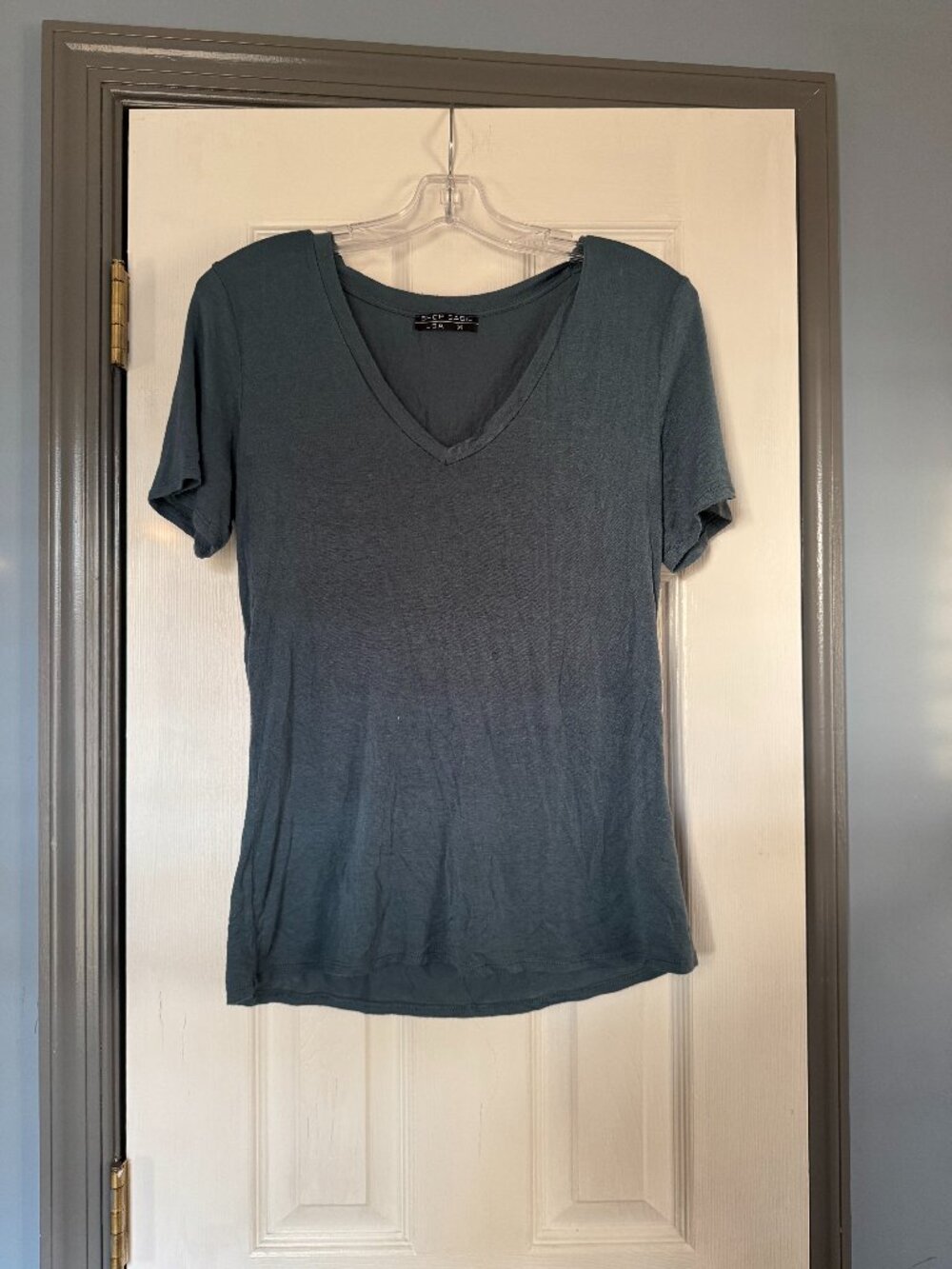 Women Shop Basic Size M Teal Solid Short Sleeve Top EUC